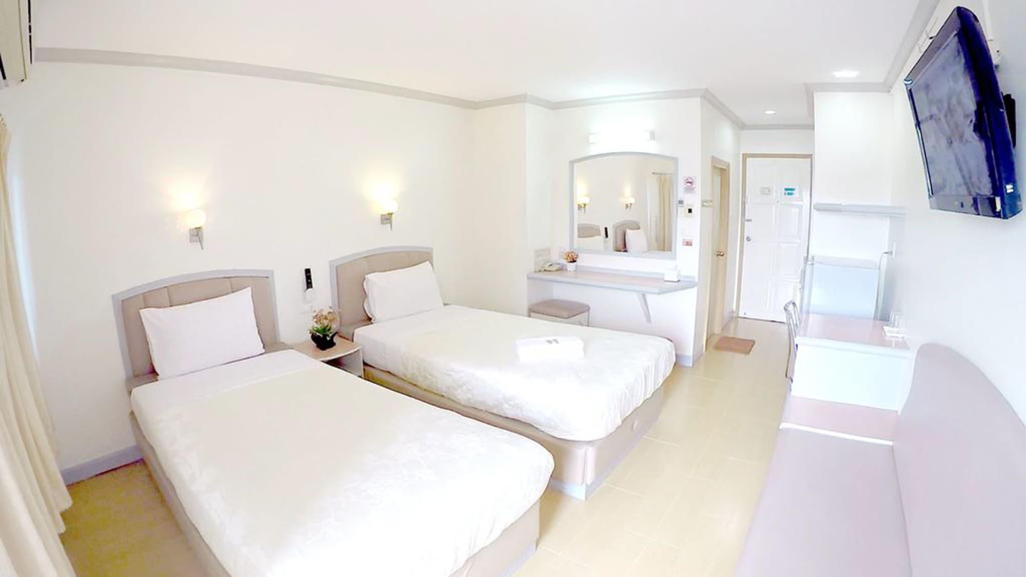 נאקהון סאוואן P.A. Place Hotel מראה חיצוני תמונה