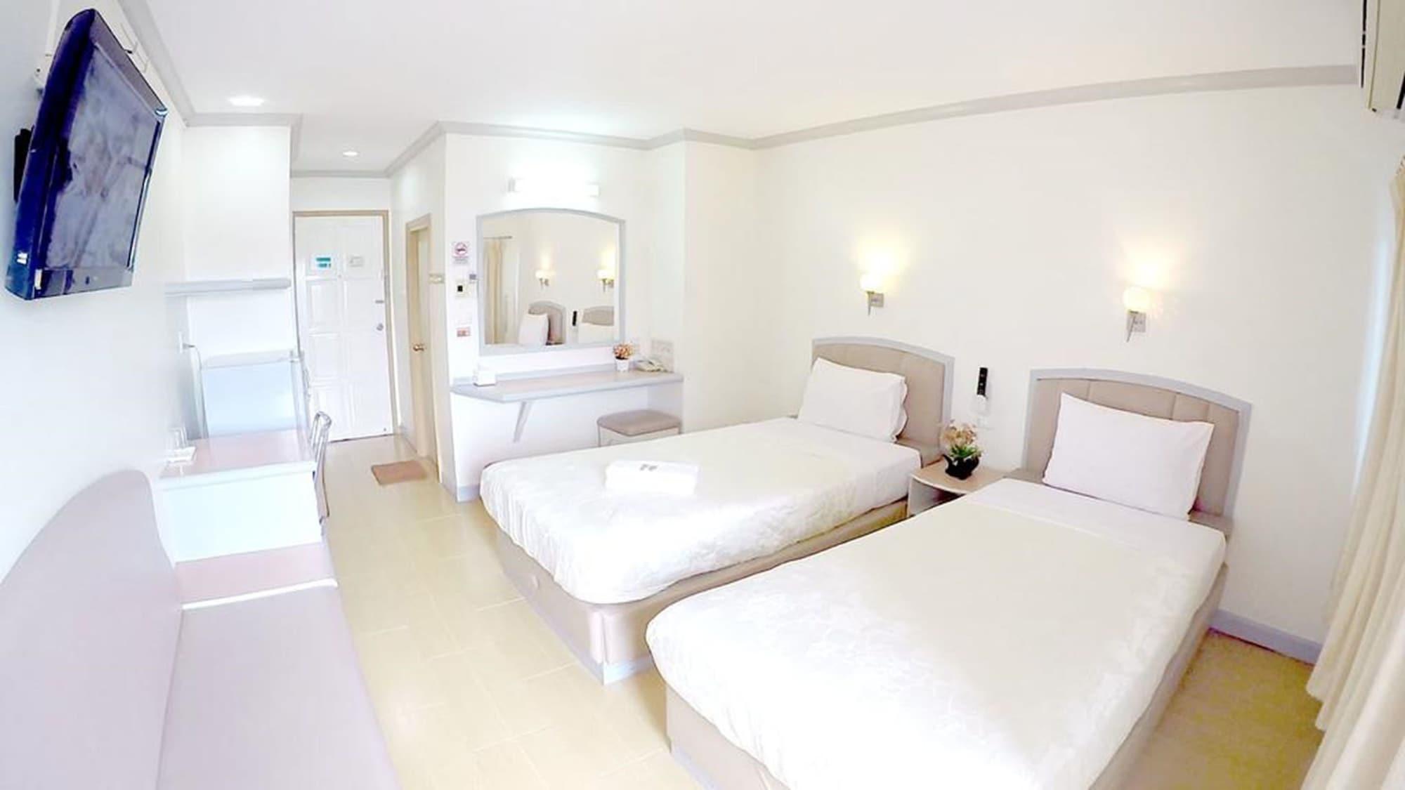 נאקהון סאוואן P.A. Place Hotel מראה חיצוני תמונה