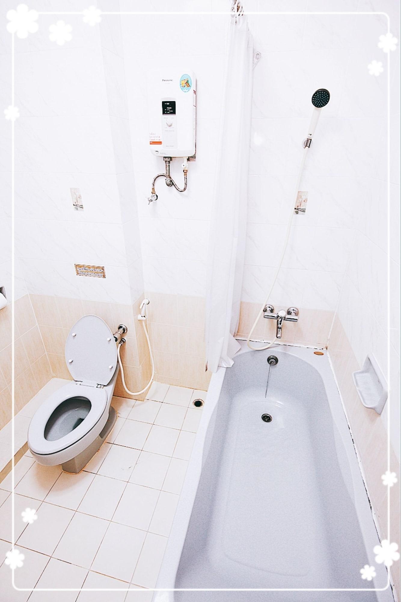 נאקהון סאוואן P.A. Place Hotel מראה חיצוני תמונה